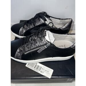 Naturalizer Karine Black Fashion Sneakers Women's 10Wide NEW!